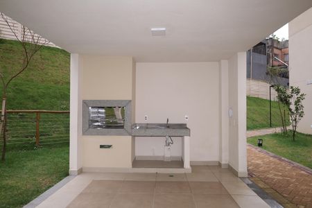 Apartamento para alugar com 32m², 2 quartos e sem vagaÁrea comum - Churrasqueira