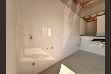 Apartamento à venda com 90m², 2 quartos e 1 vaga Apartamento à venda com 90m², 2 quartos e 1 vagaLavanderia