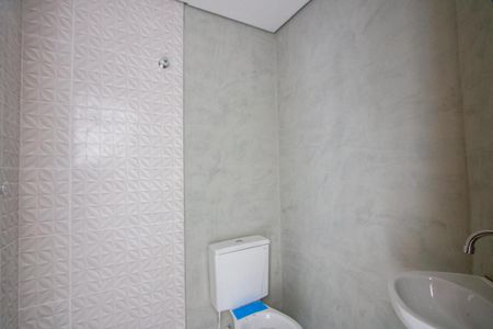 Apartamento para alugar com 90m², 2 quartos e 1 vaga Apartamento para alugar com 90m², 2 quartos e 1 vagaBanheiro social
