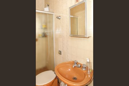 Casa à venda com 220m², 4 quartos e 3 vagasBanheiro de serviço