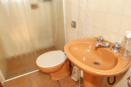 Casa à venda com 220m², 4 quartos e 3 vagasBanheiro de serviço