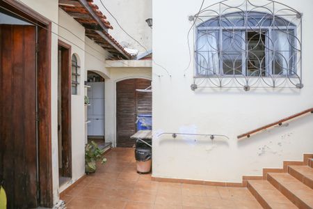 Casa à venda com 220m², 4 quartos e 3 vagasQuintal e Área de Serviço