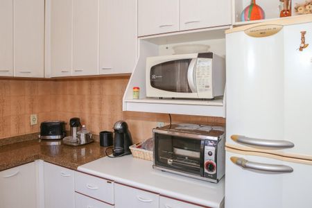 Casa à venda com 220m², 4 quartos e 3 vagasCozinha