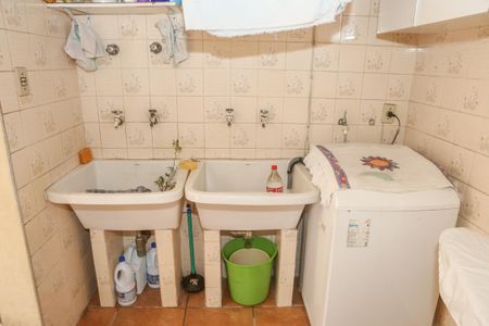 Casa à venda com 220m², 4 quartos e 3 vagasQuintal e Área de Serviço