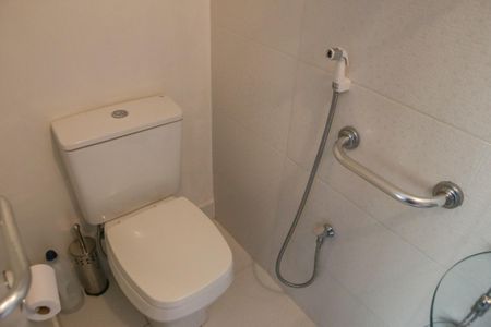 Casa à venda com 220m², 4 quartos e 3 vagasLavabo