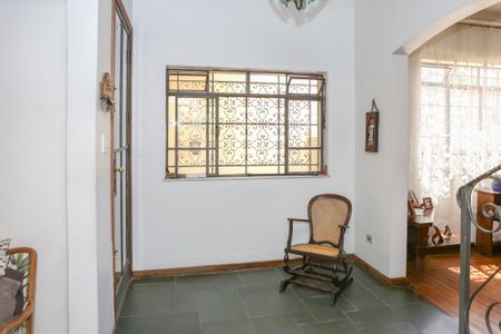 Casa à venda com 220m², 4 quartos e 3 vagasEntrada