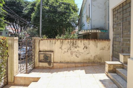 Casa à venda com 220m², 4 quartos e 3 vagasEntrada