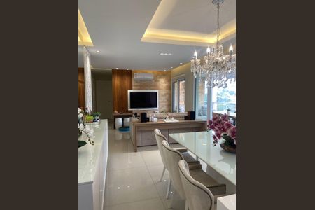 Apartamento à venda com 101m², 2 quartos e 2 vagasSala