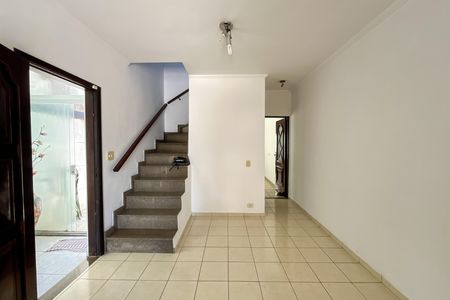 Casa para alugar com 115m², 3 quartos e 2 vagasSala
