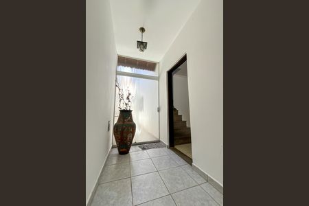Casa para alugar com 115m², 3 quartos e 2 vagasEntrada