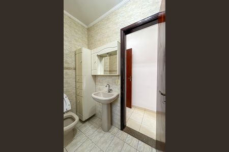 Casa para alugar com 115m², 3 quartos e 2 vagasBanheiro da Suíte
