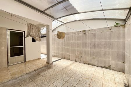 Casa para alugar com 115m², 3 quartos e 2 vagasQuintal