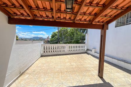 Casa para alugar com 115m², 3 quartos e 2 vagasVaranda