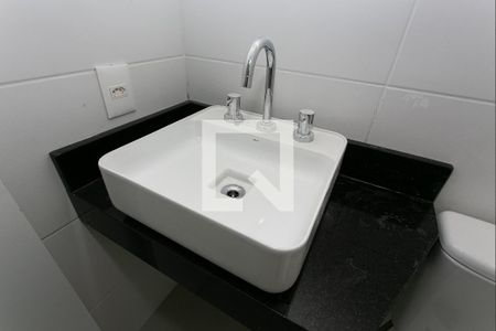 Casa de condomínio à venda com 122m², 2 quartos e 1 vagaBanheiro da Suíte 