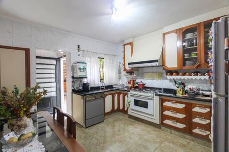 Casa à venda com 150m², 3 quartos e sem vaga Casa à venda com 150m², 3 quartos e sem vagaCozinha