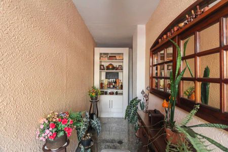 Casa à venda com 150m², 3 quartos e sem vaga Casa à venda com 150m², 3 quartos e sem vagaHall de entrada