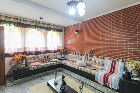 Casa à venda com 150m², 3 quartos e sem vaga Casa à venda com 150m², 3 quartos e sem vagaSala