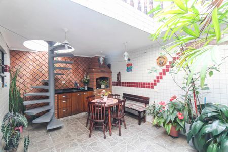 Casa à venda com 150m², 3 quartos e sem vaga Casa à venda com 150m², 3 quartos e sem vagaÁrea gourmet