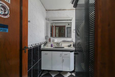 Casa à venda com 150m², 3 quartos e sem vaga Casa à venda com 150m², 3 quartos e sem vagaBanheiro da Suíte 2