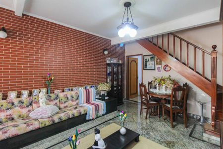 Casa à venda com 150m², 3 quartos e sem vaga Casa à venda com 150m², 3 quartos e sem vagaSala