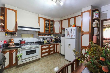 Casa à venda com 150m², 3 quartos e sem vaga Casa à venda com 150m², 3 quartos e sem vagaCozinha