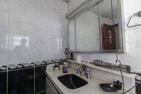 Casa à venda com 150m², 3 quartos e sem vaga Casa à venda com 150m², 3 quartos e sem vagaBanheiro da Suíte 2