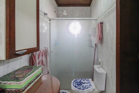 Casa à venda com 150m², 3 quartos e sem vaga Casa à venda com 150m², 3 quartos e sem vagaBanheiro da Suíte 1