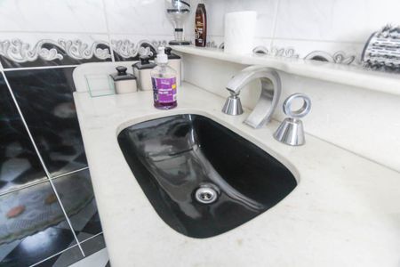 Casa à venda com 150m², 3 quartos e sem vaga Casa à venda com 150m², 3 quartos e sem vagaBanheiro da Suíte 2