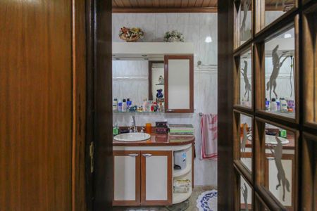 Casa à venda com 150m², 3 quartos e sem vaga Casa à venda com 150m², 3 quartos e sem vagaBanheiro da Suíte 1