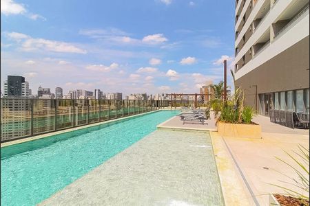 Studio à venda com 26m², 1 quarto e sem vagaÁrea comum - Piscina
