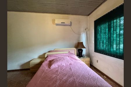 Casa à venda com 240m², 3 quartos e 1 vagaQuarto