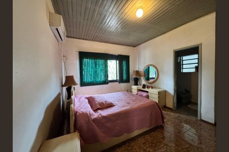 Casa à venda com 240m², 3 quartos e 1 vagaQuarto