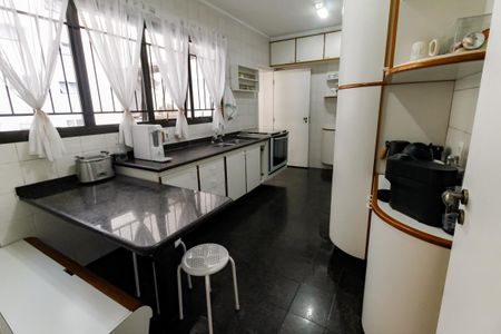 Apartamento à venda com 149m², 3 quartos e 3 vagasCozinha