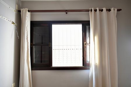 Casa à venda com 190m², 3 quartos e 3 vagasSuíte