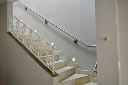 Casa à venda com 190m², 3 quartos e 3 vagasEscada