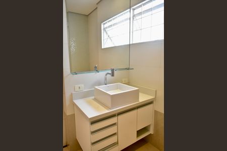 Casa à venda com 190m², 3 quartos e 3 vagasBanheiro Social