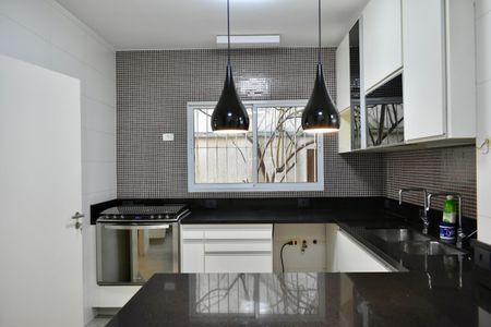 Casa à venda com 190m², 3 quartos e 3 vagasCozinha