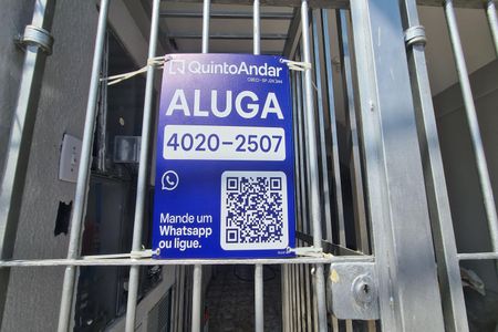 Casa à venda com 200m², 1 quarto e sem vaga Casa à venda com 200m², 1 quarto e sem vagaplaquinha