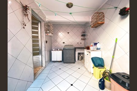 Casa à venda com 180m², 4 quartos e 2 vagas Casa à venda com 180m², 4 quartos e 2 vagasÁrea de Serviço