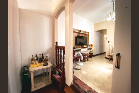 Casa à venda com 180m², 4 quartos e 2 vagas Casa à venda com 180m², 4 quartos e 2 vagasDetalhe da Sala