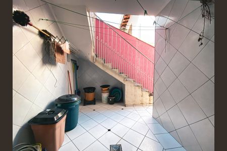 Casa à venda com 180m², 4 quartos e 2 vagas Casa à venda com 180m², 4 quartos e 2 vagasÁrea de Serviço