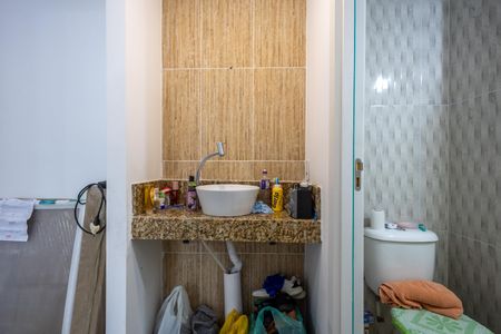 Apartamento para alugar com 37m², 2 quartos e sem vagaBanheiro
