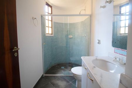 Casa à venda com 110m², 2 quartos e 1 vagaBanheiro da Suíte