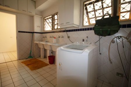 Casa à venda com 110m², 2 quartos e 1 vagaÁrea de Serviço