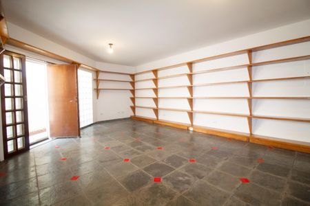 Casa à venda com 110m², 2 quartos e 1 vagaSala
