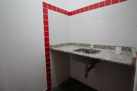 Casa à venda com 110m², 2 quartos e 1 vagaLavabo