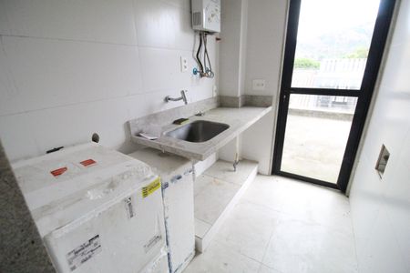 Casa de condomínio à venda com 201m², 5 quartos e 1 vagaÁrea de serviço