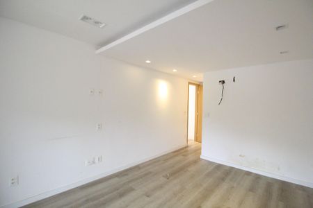 Casa de condomínio à venda com 201m², 5 quartos e 1 vagaSuíte 2