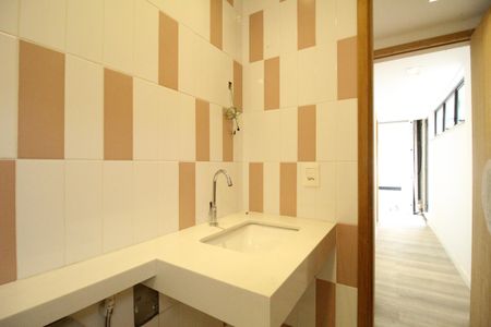 Casa de condomínio à venda com 201m², 5 quartos e 1 vagaBanheiro da suíte 2