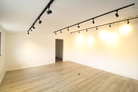 Casa de condomínio à venda com 201m², 5 quartos e 1 vagaSuíte 4